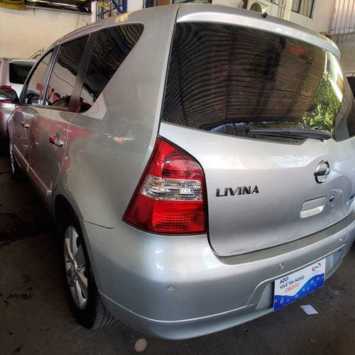 Imagem 5 de 9 de Nissan Livina 1.8 16v Flex 4p Aut 2010