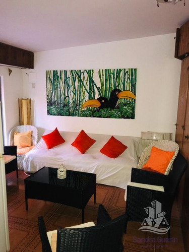 Casa En Venta A 100 Mts Playa Mansa - Punta Del Este- Ref: 28507