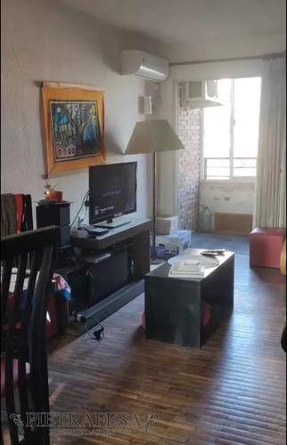 Apartamento En Venta, 1 Dormitorio, 1 Baño Y Terraza-av. Libertador-aguada 