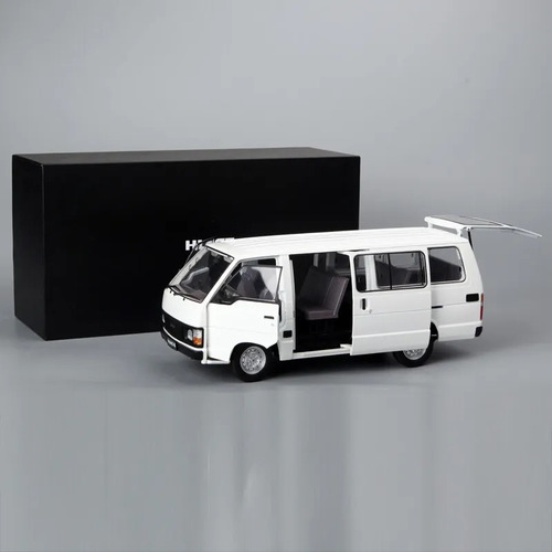 Kyosho 1/18 Toyota Hiace - A Pedido_exkarg