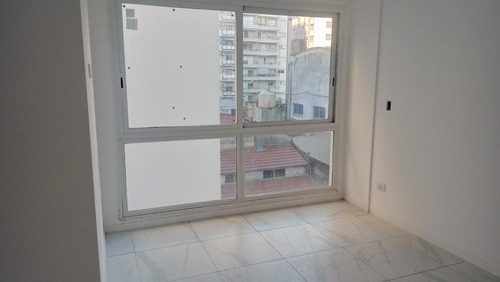 Imagen 10 de 17 de Departamentos En Venta Ramos Mejía 3 A. Suite Vestidor Coch