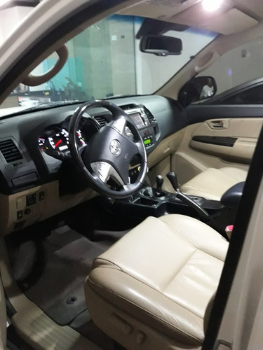 Imagem 10 de 10 de Toyota Sw4 2015 3.0 Srv 7l 4x4 Aut. 5p