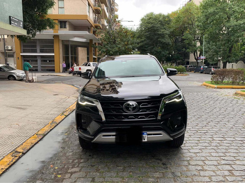Imagen 1 de 8 de Toyota Sw4 2021 2.8 Srx 177cv 4x4 7as At