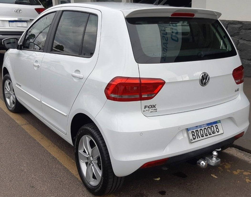 Imagem 3 de 8 de Volkswagen Fox 1.6 Msi Comfortline 8v Flex 4p Manual
