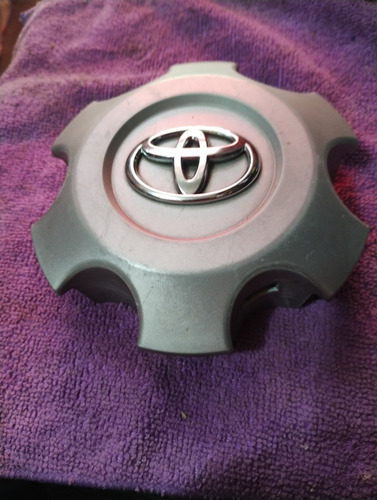 1 Tapa Copa Toyota Hilux Original De Usó (Usado)