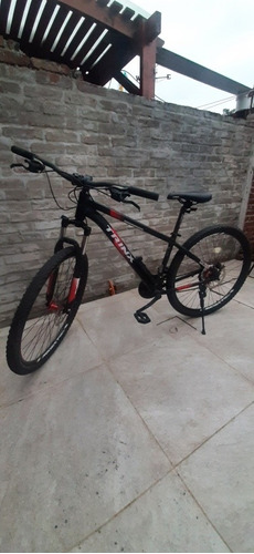 Bicicleta Trinx M136 R29