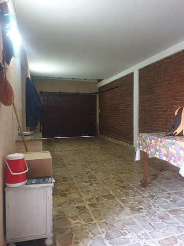 Imagen 17 de 23 de Urquiza Al 4300. Hermoso Chalet Con Piscina Y Posibilidad De Galpón. 800531
