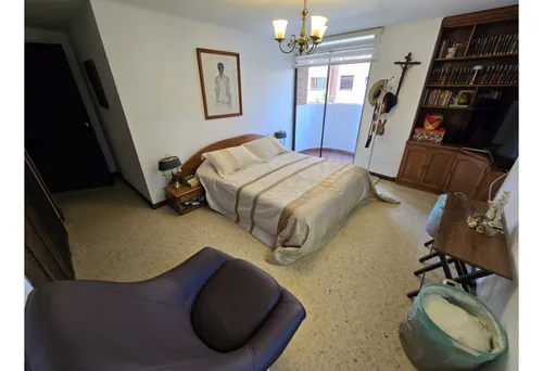Vendo Amplio Apartamento En Conquistadores