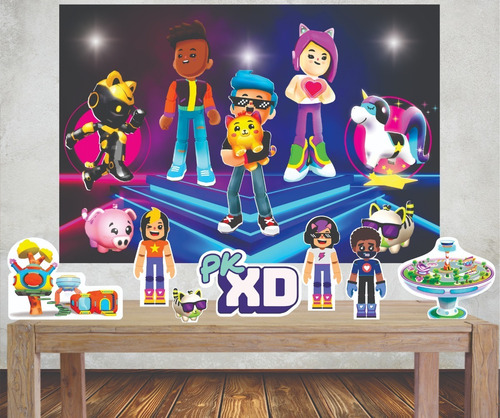 Imagem 1 de 4 de Kit Festa Completo Painel Banner + Displays De Mesa Pkxd