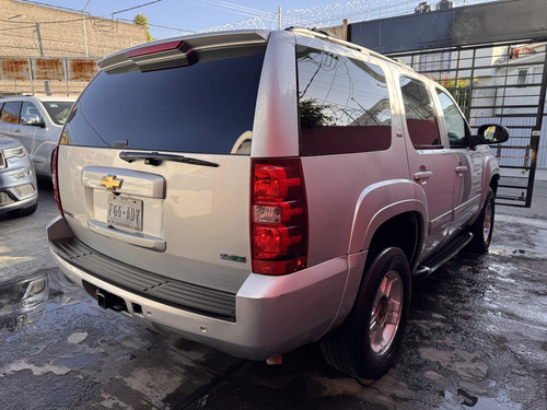 Chevrolet Tahoe E Suv Piel Cd 2a Fila Asientos 4x4 At