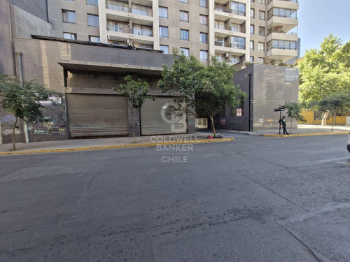 Local 1.241m2 Santiago Centro Bajó Uf 4.400