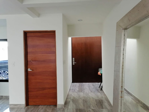 Casa En Venta En Nogales 201a Col .álamo Rústico Frente A Plaza Universidad