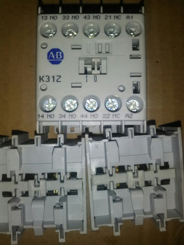 Contactor Auxiliar Allen Brandley De 10 Amp