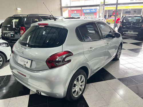 Peugeot 208 1.6 Active