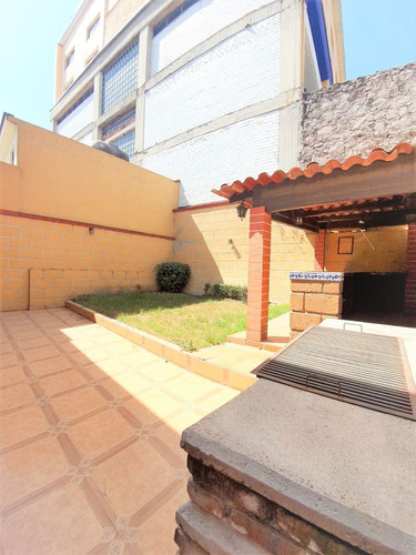 Casa En Venta En Los Pirules, Tlalnepantla De Baz