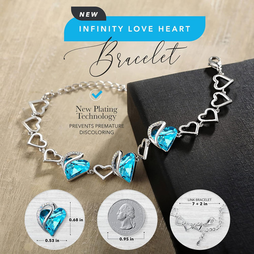 Brazalete Con Diseno De Corazones