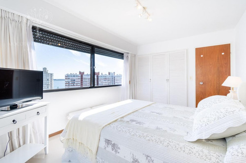 Departamento - Playa Brava