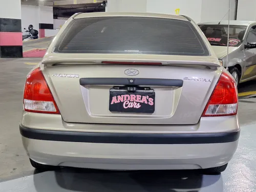 Hyundai Elantra 2002
