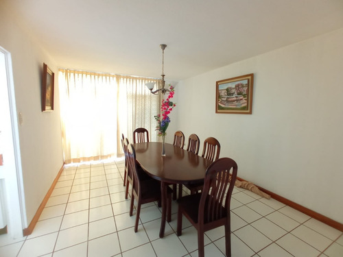 Imagen 7 de 27 de Vendo Preciosa Casa En Excelente Estado, 4 Dormitorios, Muy Cerca De San Lucas