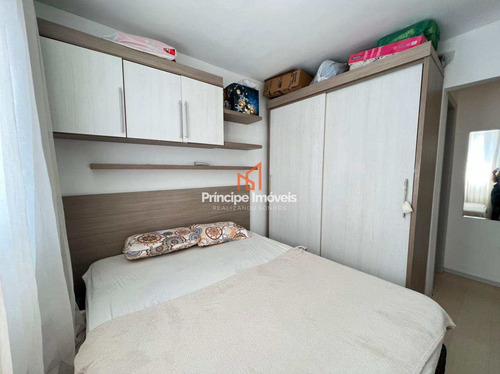 Imagem 12 de 30 de Apartamento Com 2 Dormitórios No Santo Antônio - V231
