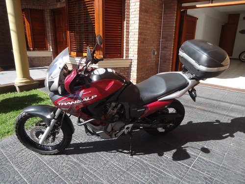 Vdo Honda Transalp 700 Año 2008 Con 24.500 Km En Exc. Estado