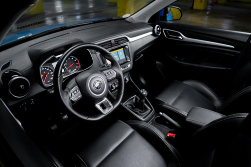 MG Zs 1.5 Com Mt