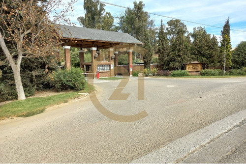 Vende Ex Club House, Dentro Cond Bosque Country