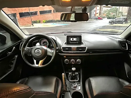 Mazda 3 2.0 Touring