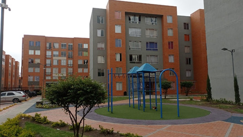Oportunidad Venta De Apartamento En Conjunto Guaraná Barrio Ciudad Verde Soacha Bogotá Colombia ( 14319359653)