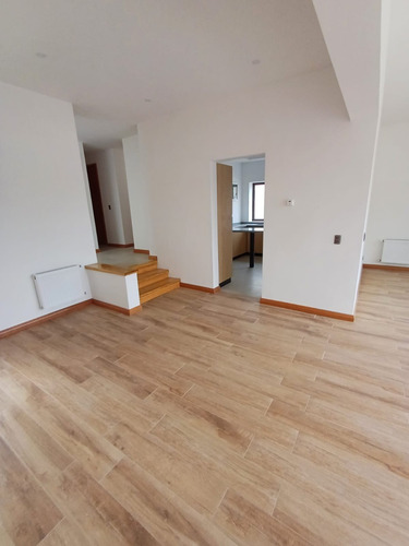 Arriendo Amplia Casa Nueva!! Sector Residencial Concón