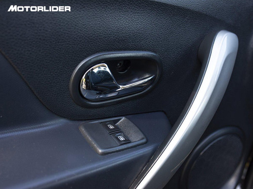 Imagen 18 de 25 de Renault Sandero Privilege Extra Full | Permuta / Financia