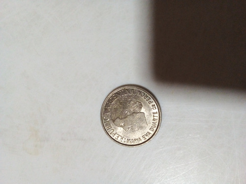 Moneda 2 Pesos Evita 2002