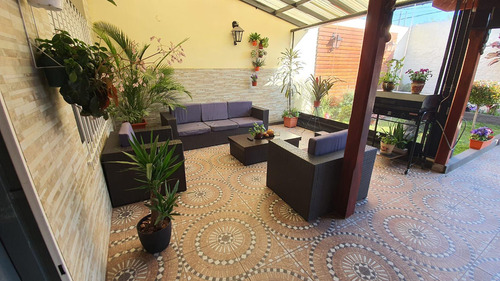 Casa 3 Amb. Reciclada A Nueva