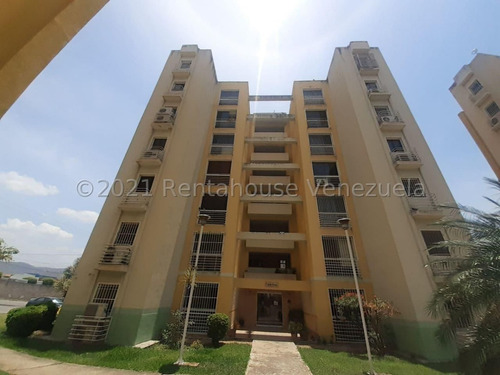 Imagen 1 de 12 de Apartamento En Venta La Morita Maracay 22-13962 Hc