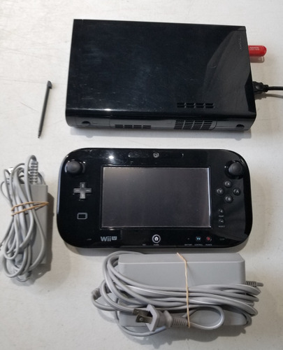 Nintendo Wii U 64gb Color Negro Con Juegos Instalados 