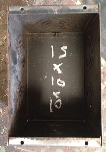 Gabinete Estanco Generica 15x10x10 Cm Gris Oscuro (Usado)