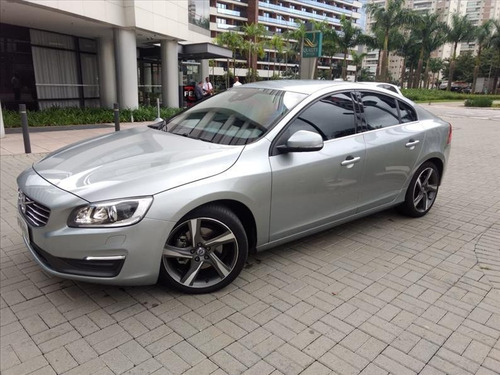 Volvo S60 2.0 T5 Fwd Gasolina 4p Automático