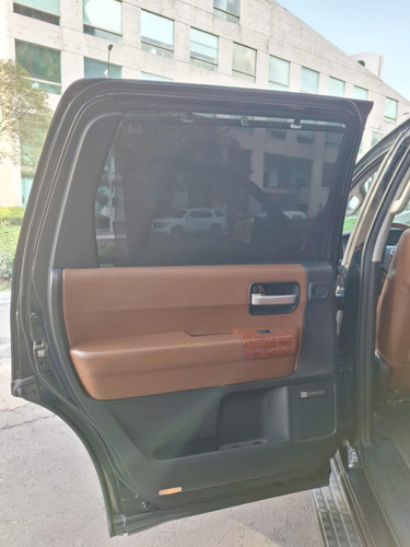 Toyota Sequoia 5.7 Platinum At