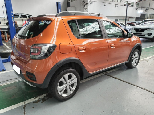 Imagen 6 de 19 de Renault Stepway 1.6 Privilege 2017 - Centro Automotores