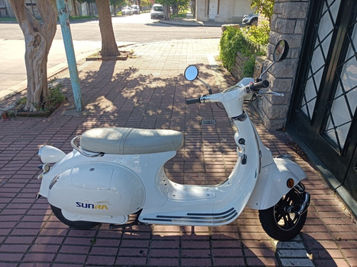 Imagen 3 de 4 de Sunra Vespa