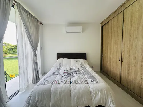 Casa En Venta En La Morada. Cod V8014542