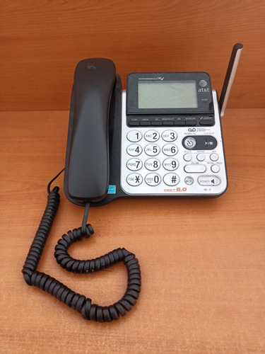 Set Telefono Inalambrico At&t 2 Inalambricos Para Reparar (Usado)