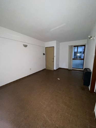 Imagen 1 de 12 de Departamento En Venta En La Plata