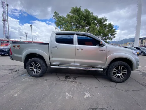 Toyota Hilux 2.7 Mt