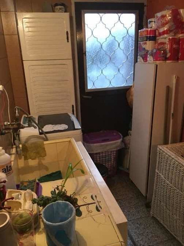 Imagen 5 de 12 de Excelente Chalet (acepta Permuta Depto Zona Recoleta 3 Amb + Diferencia)