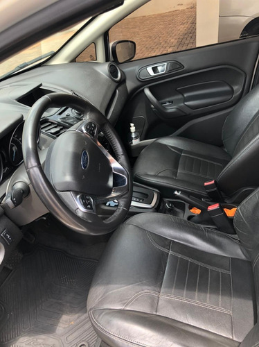 Imagem 6 de 10 de Ford New Fiesta Sedan Tit Sedan