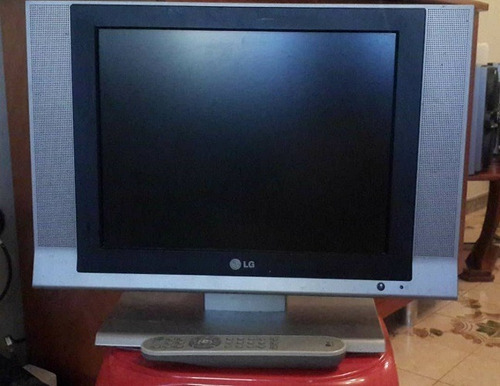 Imagen 2 de 8 de Televisor Lcd 15 Pulgadas