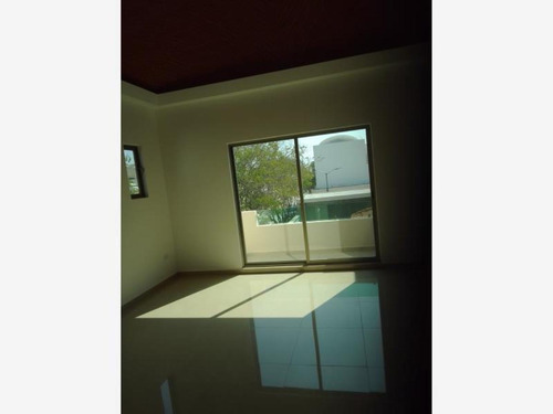 Casa Sola Modelo Clasica Doble Fraccionamiento Seguridad Alberca Jacuzzi