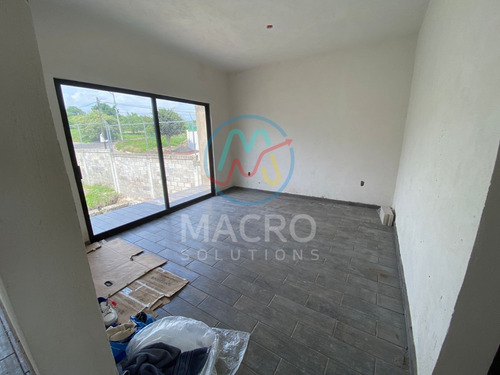 Casa En Preventa En Fracc. Tehuicil Con Escrituras, Con Amplio Jardín Y Alberca