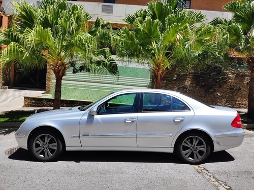 Mercedes Benz E-280 E-280